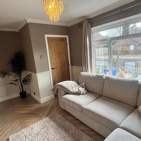 Stylish 2Bed - Manchester - Free Parking 海德 外观 照片